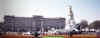 London 2003 Buckingham Palace.jpg (218748 bytes)